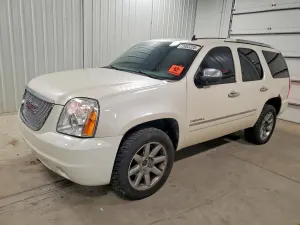 GMC Yukon DENALI 6.2L 8 2013
