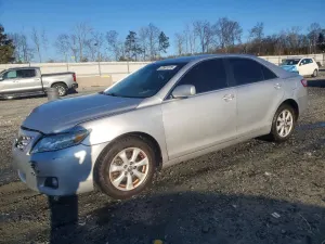 Toyota Camry BASE 2.5L 4 2010
