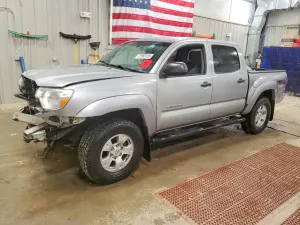 Toyota Tacoma DOUBLE CAB 4.0L 6 2015