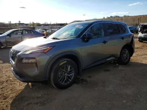Nissan Rogue S 2.5L 4 2021