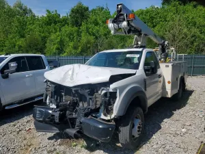 Ford F550 SUPER DUTY 7.3L 8 2021