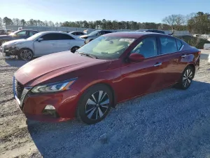 Nissan Altima SL 2.5L 4 2021