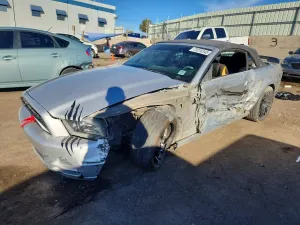 Ford Mustang 3.7L 6 2014