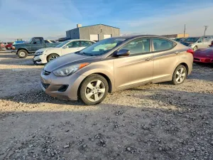 Hyundai Elantra GLS 1.8L 4 2013