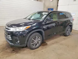 Toyota Highlander SE 3.5L 6 2018