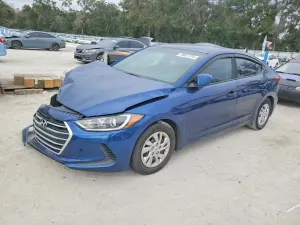 Hyundai Elantra SE 2.0L 4 2018