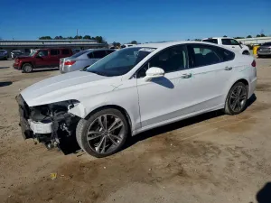 Ford Fusion TITANIUM 2.0L 4 2020
