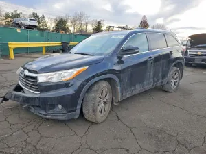 Toyota Highlander XLE 3.5L 6 2014