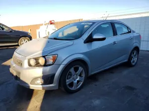 Chevrolet Aveo (Sonic) LTZ 1.8L 4 2012