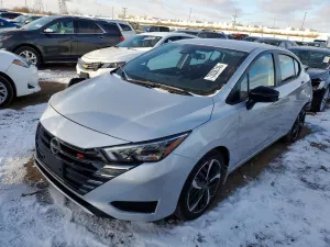 Nissan Versa SR 1.6L 4 2024
