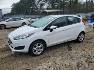 Ford Fiesta SE 1.6L 4 2015
