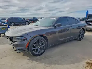 Dodge Charger SXT 3.6L 6 2020
