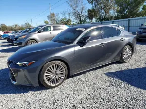 Lexus IS 300 2.0L 4 2024