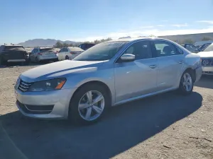 Volkswagen Passat SE 2.0L 4 2013