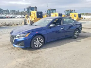Nissan Altima S 2.5L 4 2024