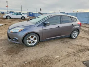 Ford Focus SE 2.0L 4 2014