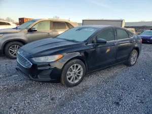 Ford Fusion SE 2.5L 4 2019