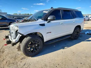 GMC Yukon AT4 5.3L 8 2024
