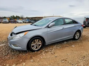 Hyundai Sonata GLS 2.4L 4 2013