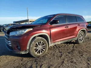 Toyota Highlander SE 3.5L 6 2019