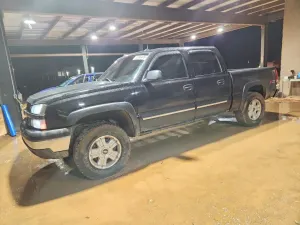 Chevrolet Silverado 1500 K1500 5.3L 8 2005