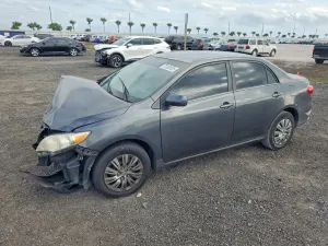 Toyota Corolla BASE 1.8L 4 2011