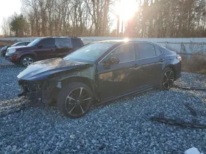 Toyota Camry XSE 2.5L 4 2020