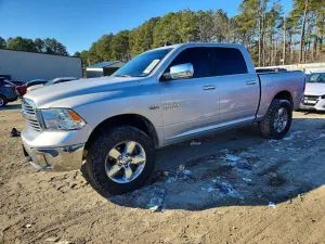 RAM 1500 SLT 5.7L 8 2016