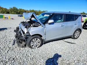 Kia Soul LX 2.0L 4 2021