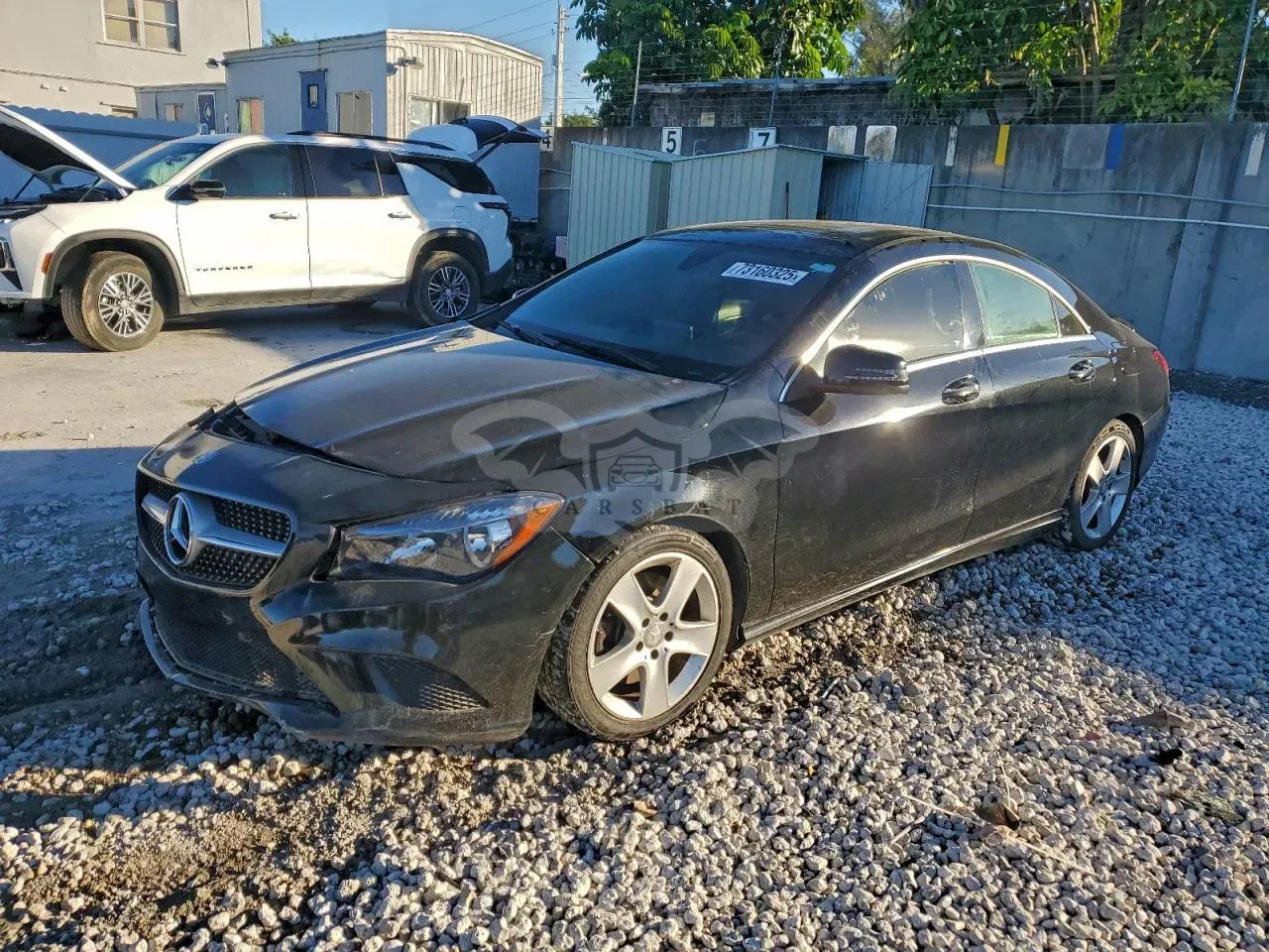 Mercedes-Benz CLA 250 2.0L 4 2015