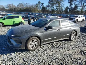 Hyundai Sonata SE 2.5L 4 2025