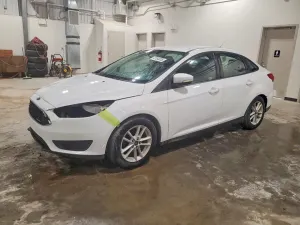 Ford Focus SE 2.0L 4 2017