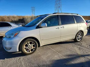 Toyota Sienna XLE 3.3L 6 2005