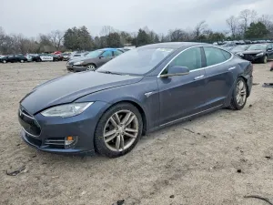 Tesla Model S 2016