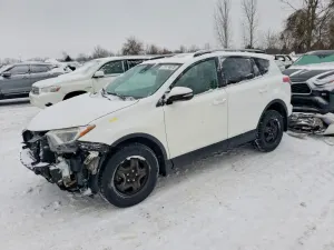 Toyota Rav4 XLE 2.5L 4 2017