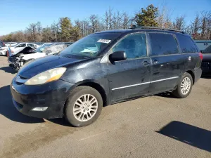 Toyota Sienna XLE 3.5L 6 2009