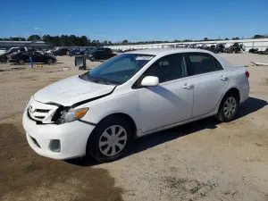 Toyota Corolla BASE 1.8L 4 2011