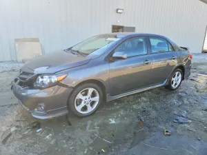 Toyota Corolla BASE 1.8L 4 2012