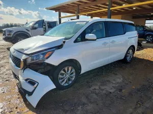 Kia Sedona LX 3.3L 6 2021