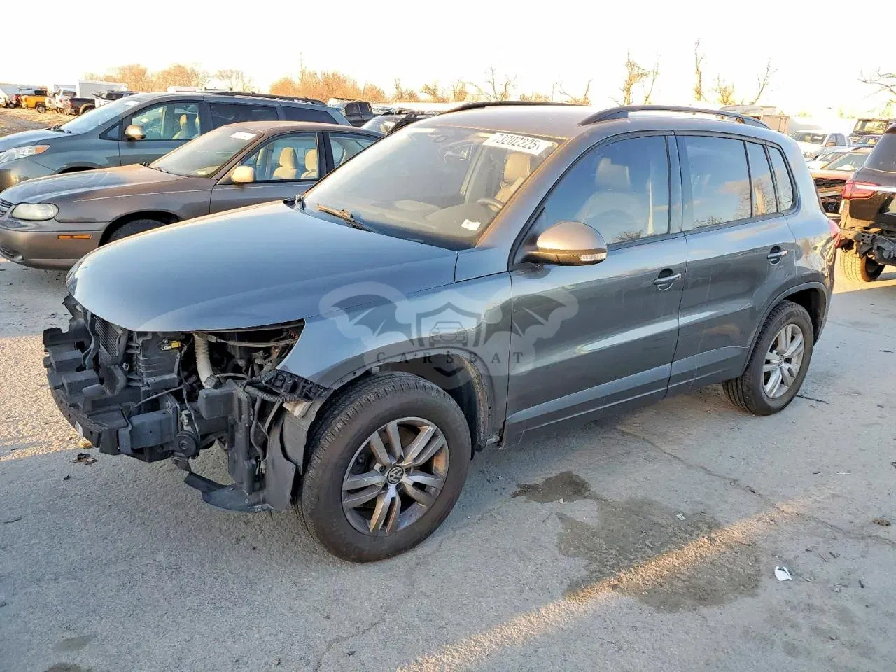 Volkswagen Tiguan S 2.0L 4 2016