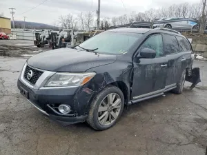 Nissan Pathfinder S 3.5L 6 2014