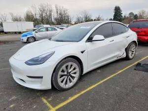 Tesla Model 3 2022