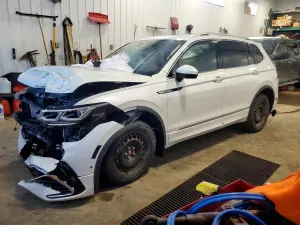 Volkswagen Tiguan 2.0L 4 2024