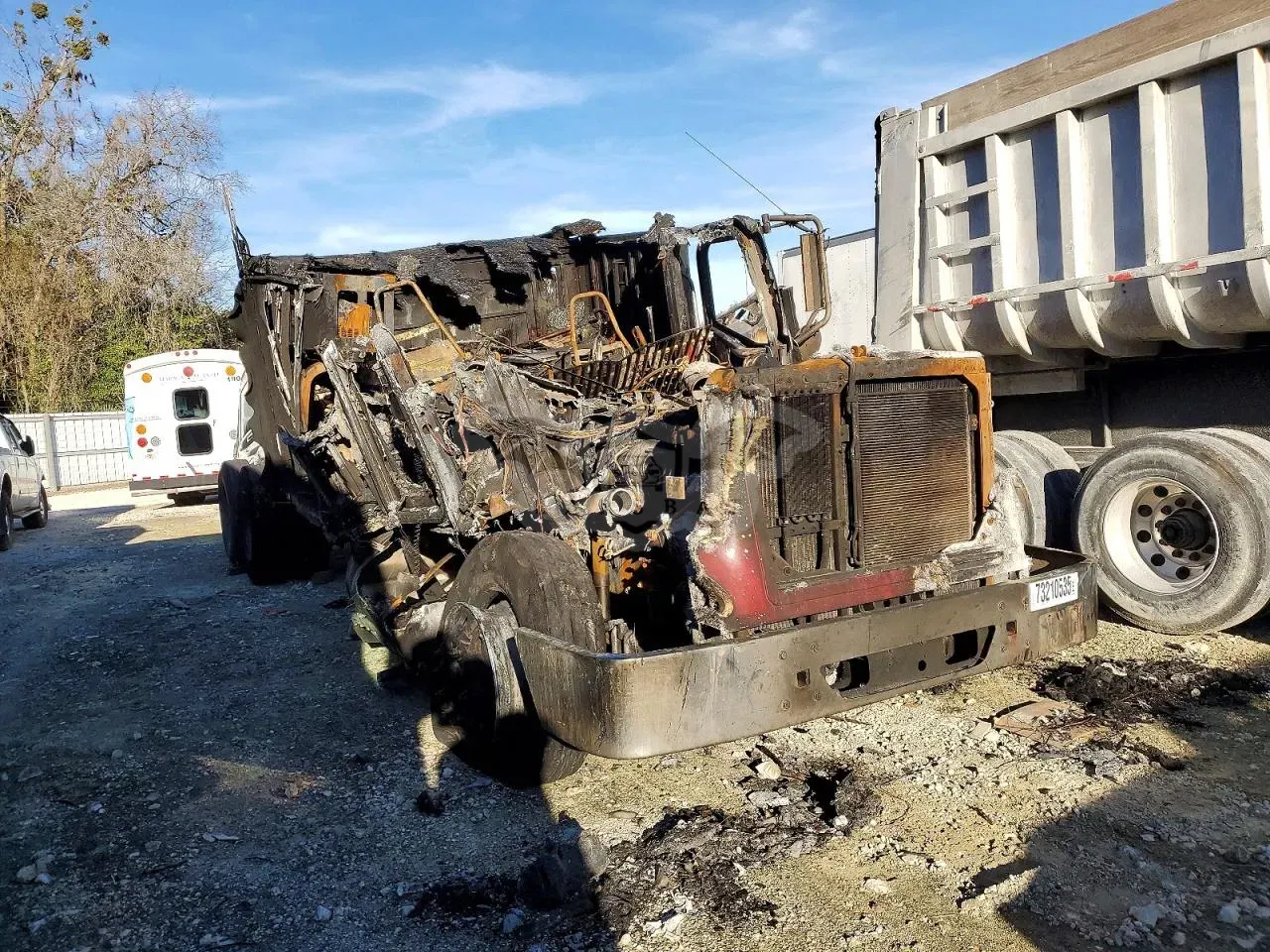 International 9000 Series 12.5L 6 2006