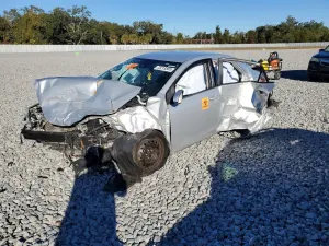 Toyota Corolla L 1.8L 4 2019