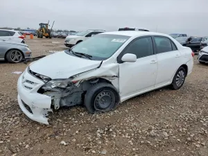 Toyota Corolla BASE 1.8L 4 2011