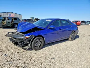 Hyundai Elantra SEL 2.0L 4 2024