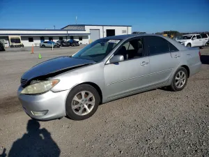 Toyota Camry LE 3.0L 6 2006