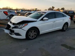 Hyundai Sonata SE 2.4L 4 2016