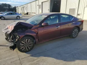 Nissan Altima SV 2.5L 4 2023